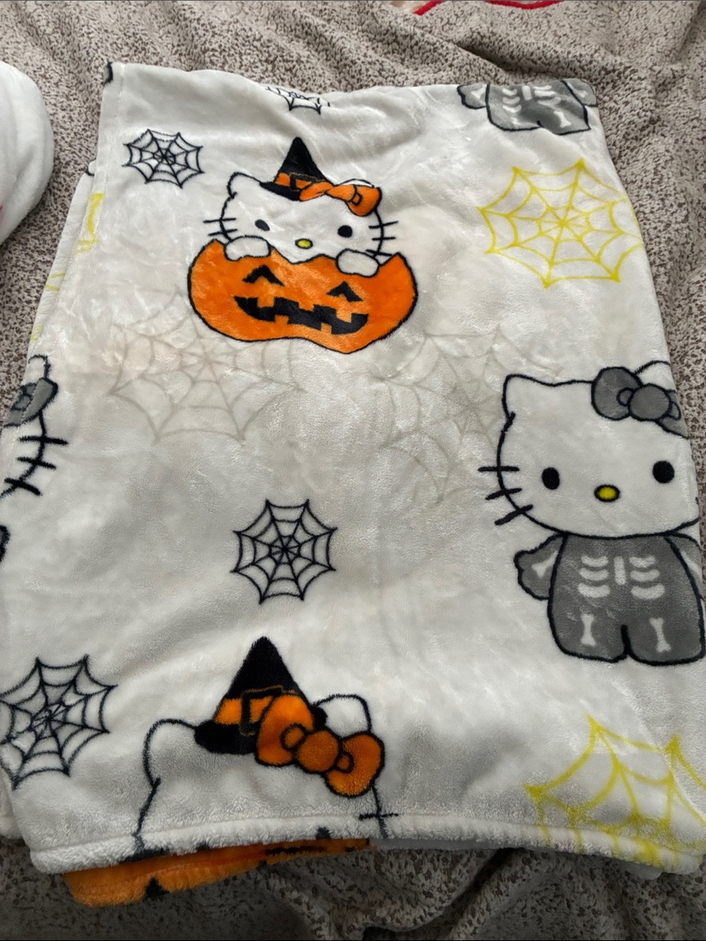 Hello Kitty Halloween Plush Throw Blanket - White, Orange, Gray, Yellow